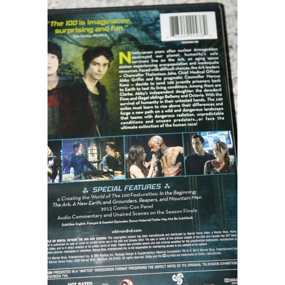 100: THE COMPLETE FIRST SEASON VGUC 2014 - Picture 2 of 3